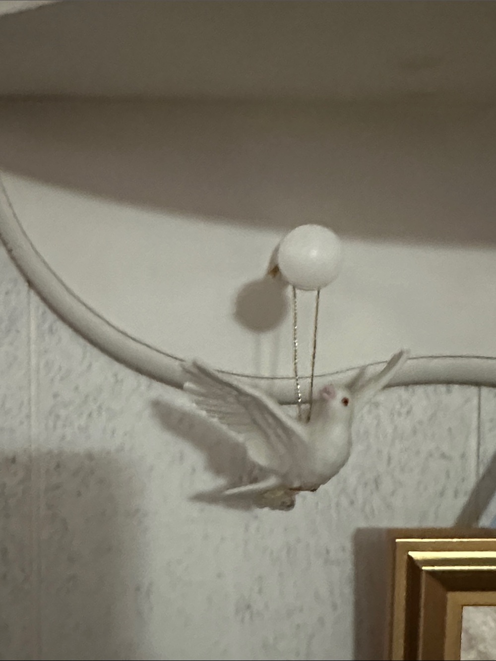 White Hanging Decorative Bird Ornament - Elegant Ceramic-Look Accent